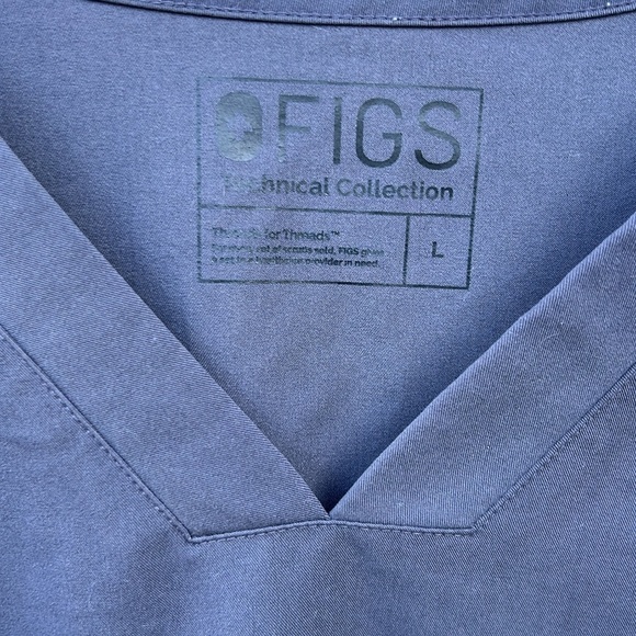 Figs Technical Collection Scrub Top Grey Sz Large - Picture 3 of 4